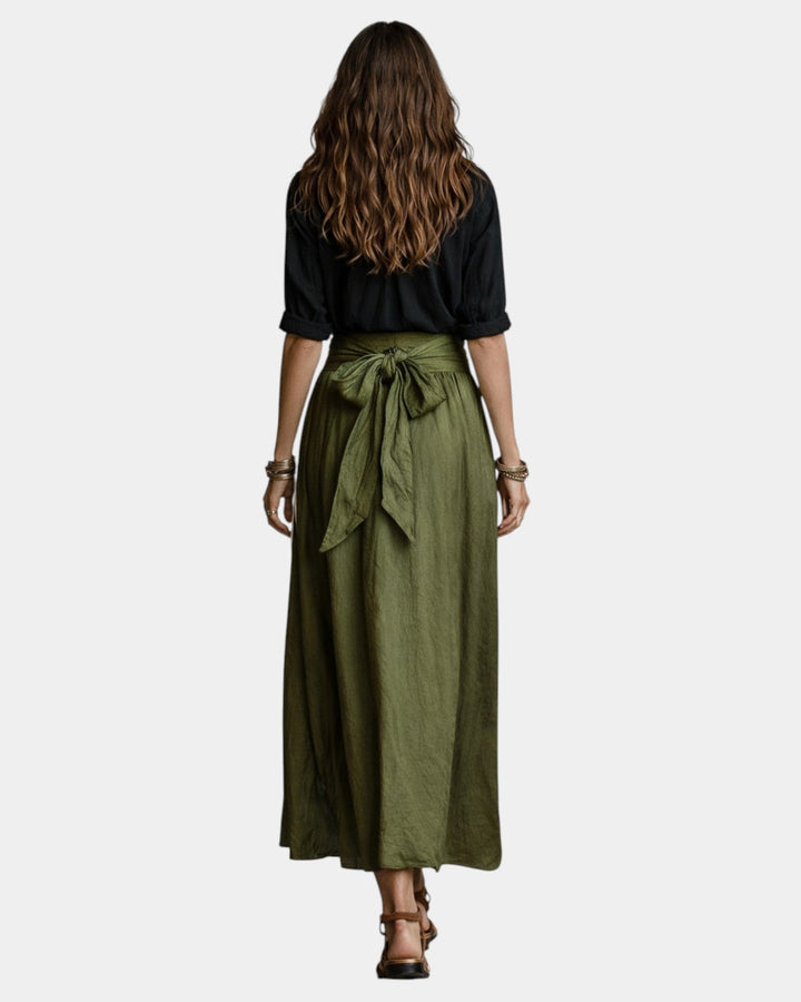 Dione | Jupe midi + chemise noire offerte